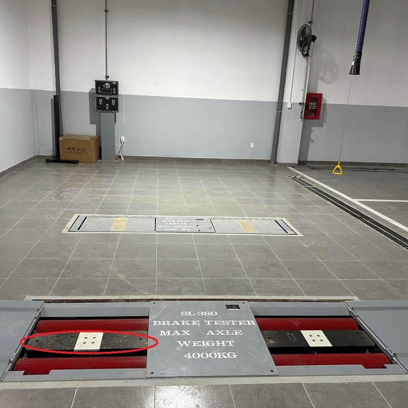 Cartesykj Teste de travões de rolos com elevador de airbag de carga do eixo para carro 4000kg Linha de teste do veículo Equipamento de inspeção anual do carro
