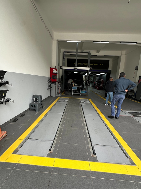 Linha de ensaio do veículo com rolos combinados 4 em 1 Linha de ensaio do veículo com conceção inovadora da tampa do banco de travagem