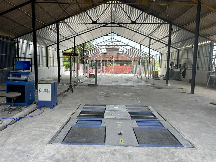 Teste de travões de rolos 5 em 1 com carga máxima no eixo de 4000 kg, deslizamento lateral de placa dupla e computador de controle industrial para linha de teste do veículo