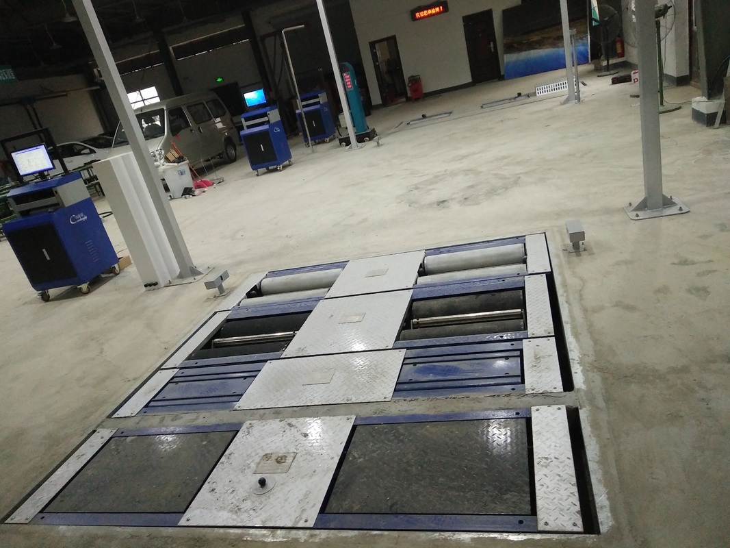 Teste de travões de rolos 5 em 1 com carga máxima no eixo de 4000 kg, deslizamento lateral de placa dupla e computador de controle industrial para linha de teste do veículo