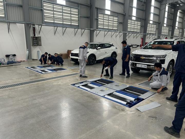 Testador de freio de rolo de linha de teste de veículo Cartesy marca CTGT-3-3C Roller Trinity com carga de eixo testador de deslizamento lateral de placa única para veículos leves