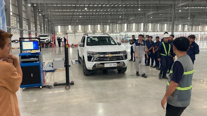 Testador de freio de rolo de linha de teste de veículo Cartesy marca CTGT-3-3C Roller Trinity com carga de eixo testador de deslizamento lateral de placa única para veículos leves