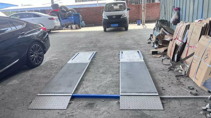Cartesykj 4T Capacidade 2 placas Testador de freio ultra plano com deslizamento lateral, suspensão, carga por eixo, função de testador de freio