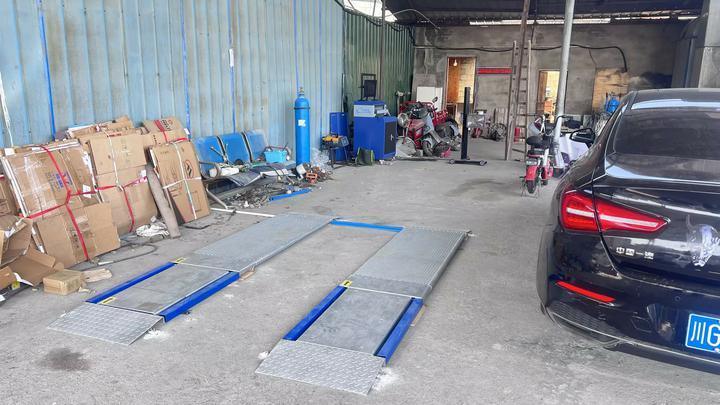 Cartesykj 4T Capacidade 2 placas Testador de freio ultra plano com deslizamento lateral, suspensão, carga por eixo, função de testador de freio