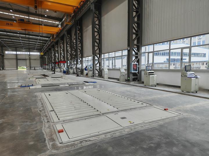Cartesykj trabalho de rolos livres instalados no solo com velocímetro, compressor de travões, compressor de simulação de estrada